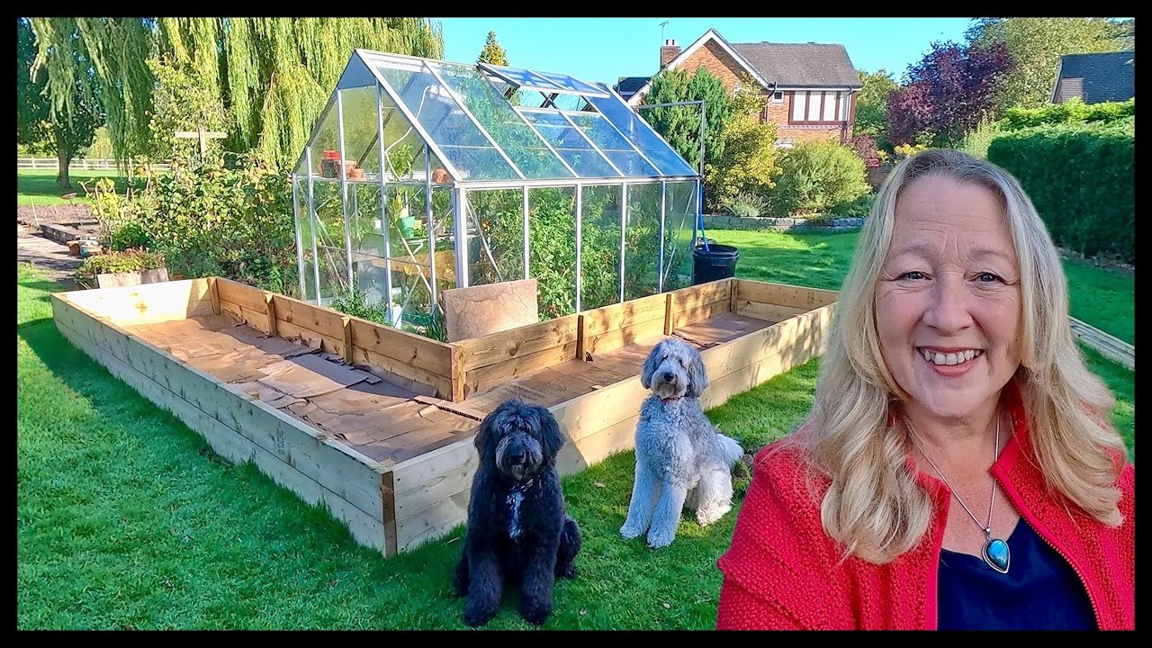 Building a wooden raised vegetable bed