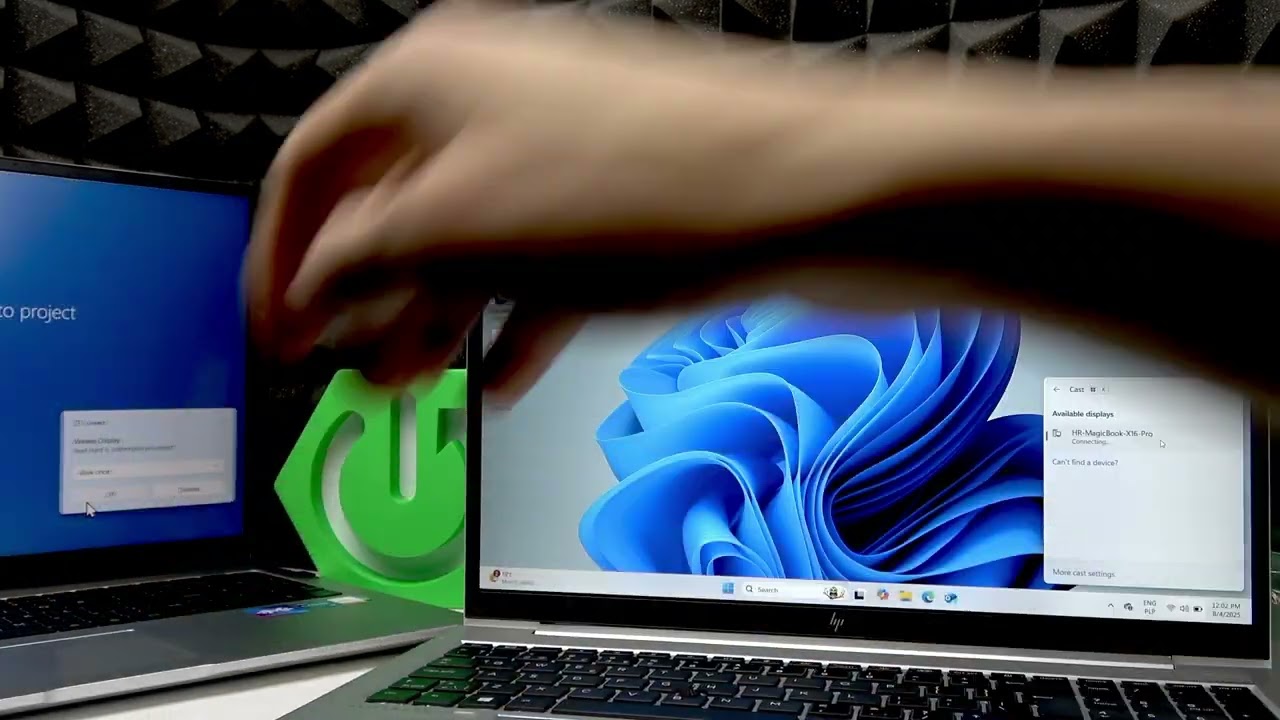 HONOR MagicBook X16 PRO &ndash; How to Use Laptop as a Monitor
