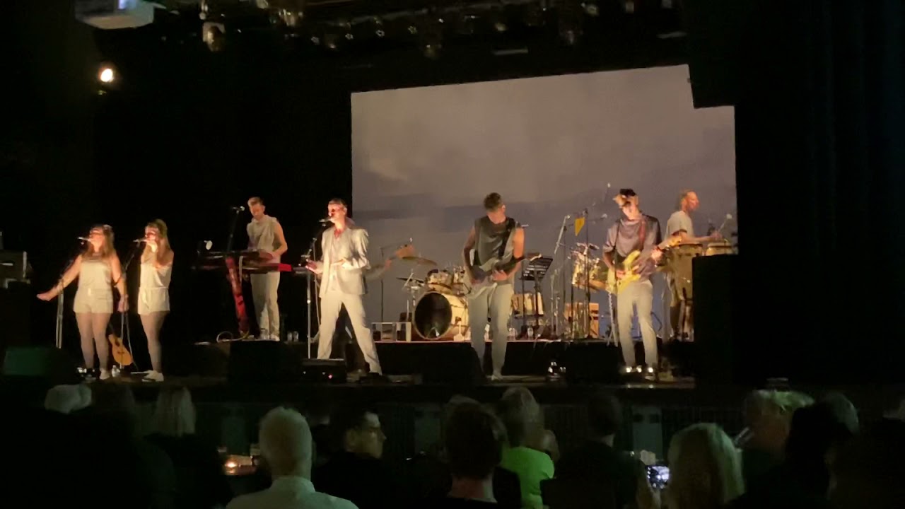 Blue Velvet / Blanko - What a Day That Was - Talking Heads Stop Making Sense Tribute