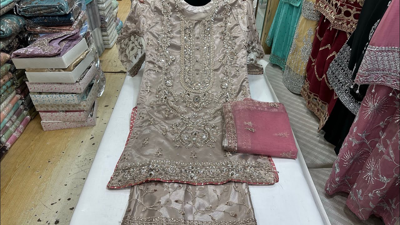 Pakistani fashion Very Very Beautiful Luxury Fashion Shisha silk dresses Radymad dresses/ wedding