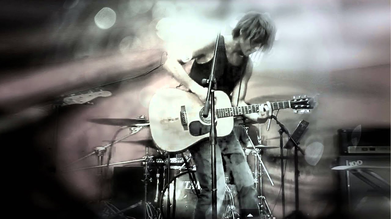 灰色軌蹟 / 周國賢  (Beyond Cover) a tribute to 家駒 Wong Ka-Kui / 2012