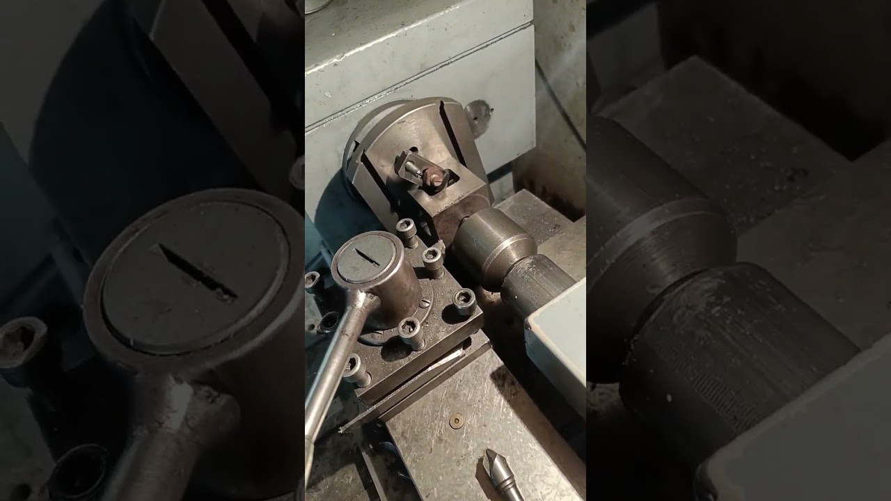 Поворотные тиски для часового станка.