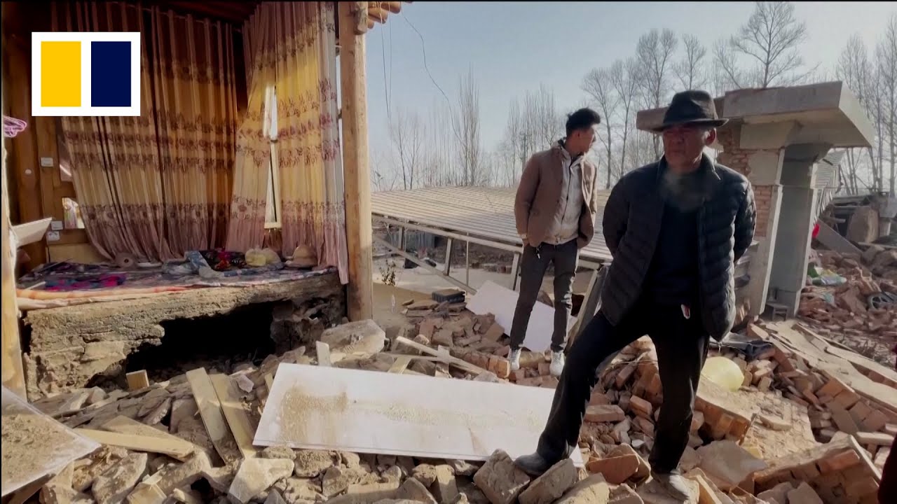 Survivors brave the cold as villages levelled by China quake