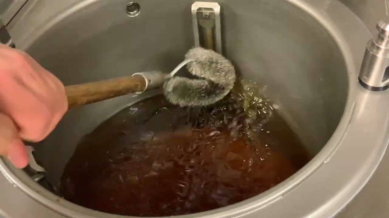 ES24 Pressure Fryer Training, Video 4 - Scrape Down, Polishing or Filtering Your Oil