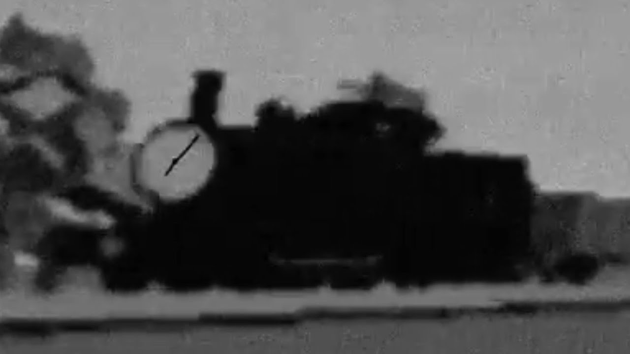 Living machine railway's giant mechanical speedometer in action part 1