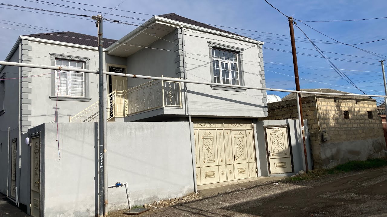 Masazırda  esas yola cox yaxın 3- otaq  1- ci mertebesi qarac kupcalı 055-247-00-90 -050-386-86-87