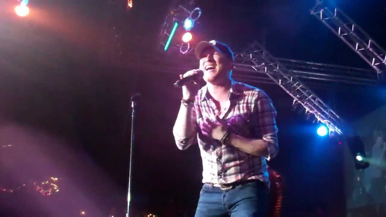 Cole Swindell - You Ain't Worth The Whiskey - Wild Bills, Atlanta 12/14/13