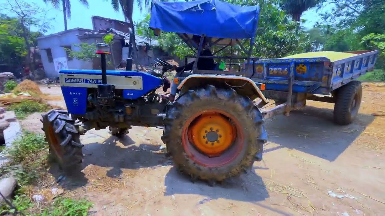 Swaraj744Fe Tracktor Unloading Paddy videos || tractor farming video