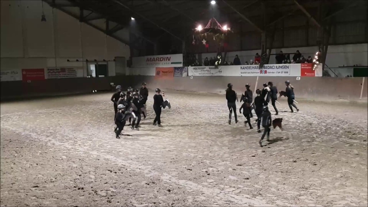 Weihnachtsreiten 2018 Barsinghausen Steckenpferd Quadrille