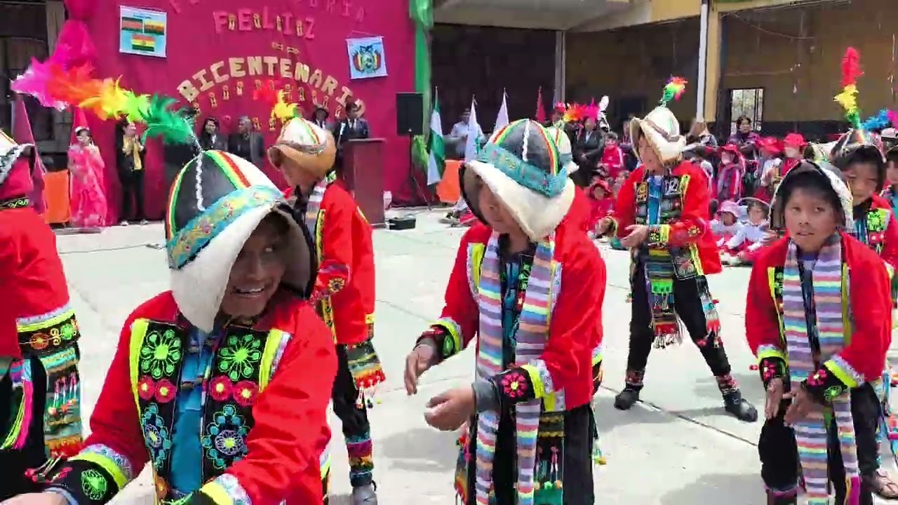 💃🕺 Presentación 5to. A - Bicentenario de Bolivia 