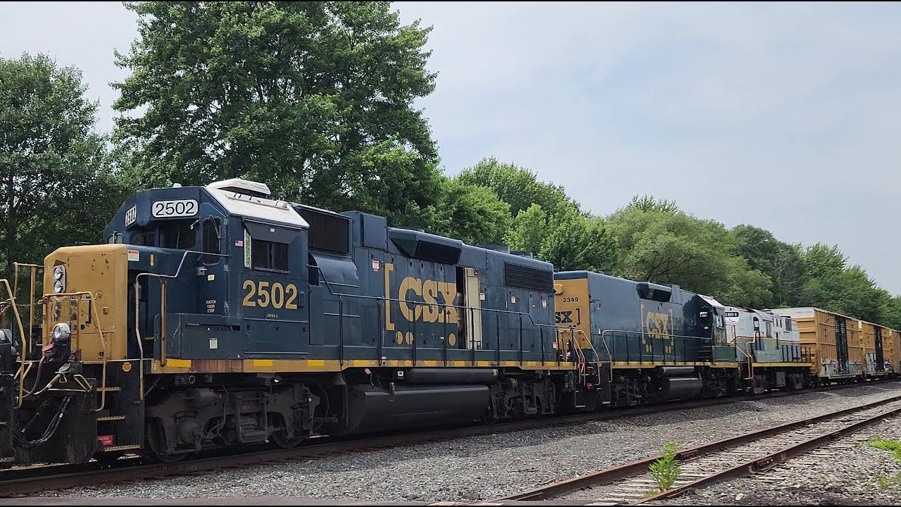 CSX main Savannah NY 6.18.24- EB consist with GE EMD & Alco!