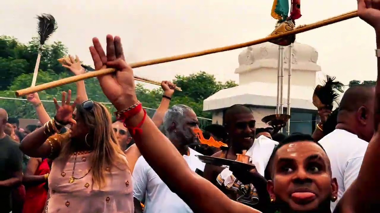 Thaipoosum Kavady - Flag Hoisting at Montford Shree Siva Soobramoniar (706) Temple