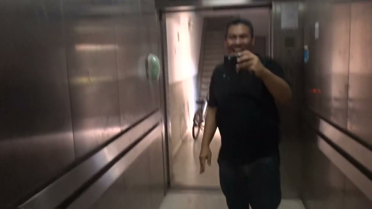 HITACHI BED / SERVICE ELEVATOR / LIFT STANDARD 1 @ SCIP HOSPITAL [RAJSATHIS] KRUNG THEP THAILAND