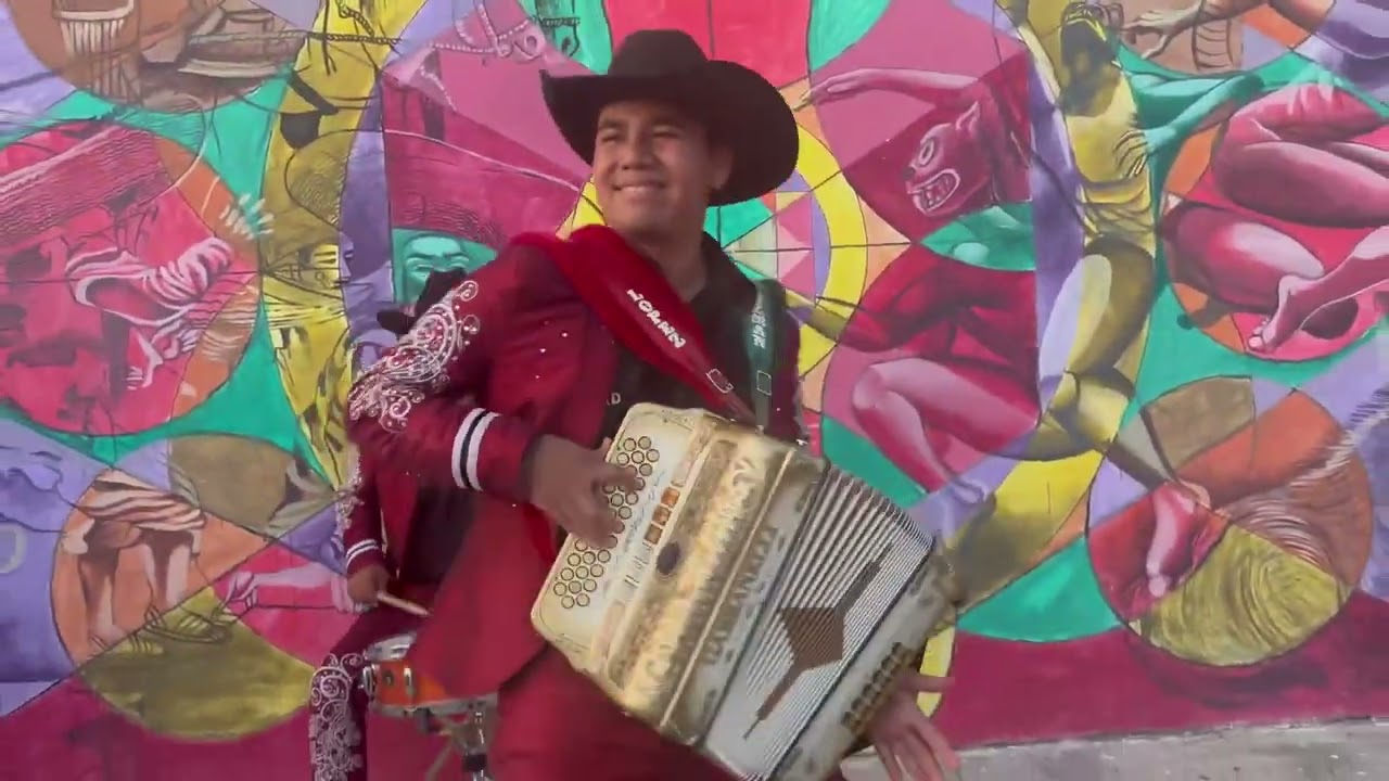 ¡Así se vive la fiesta con La Autoridad de México! La picare - El Coco Rayado