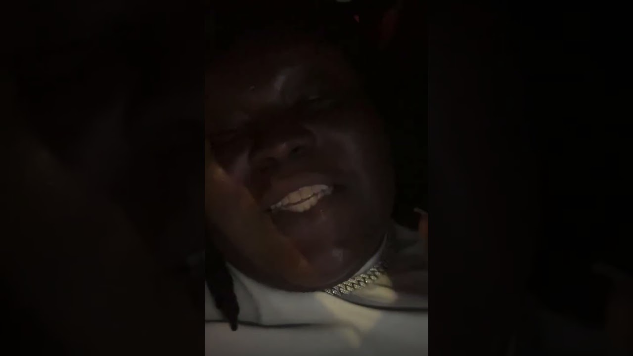 VONOFF1700 AND BIG JILLAOFF1500 IN TRAFFIC LISTENING TO UNRELEASED MUSIC AND REMINISCING BROKE DAYS 