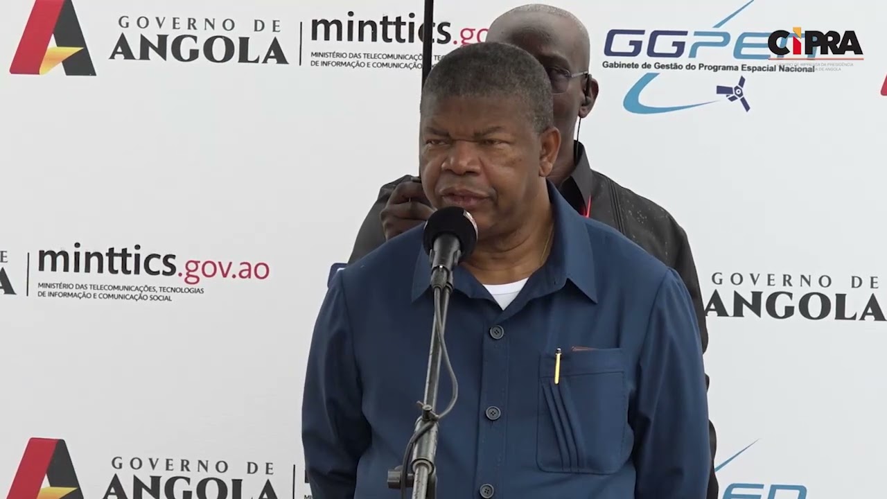 Declarações à imprensa do PR, João Lourenço no Centro de Controlo e Missão de Satélites.