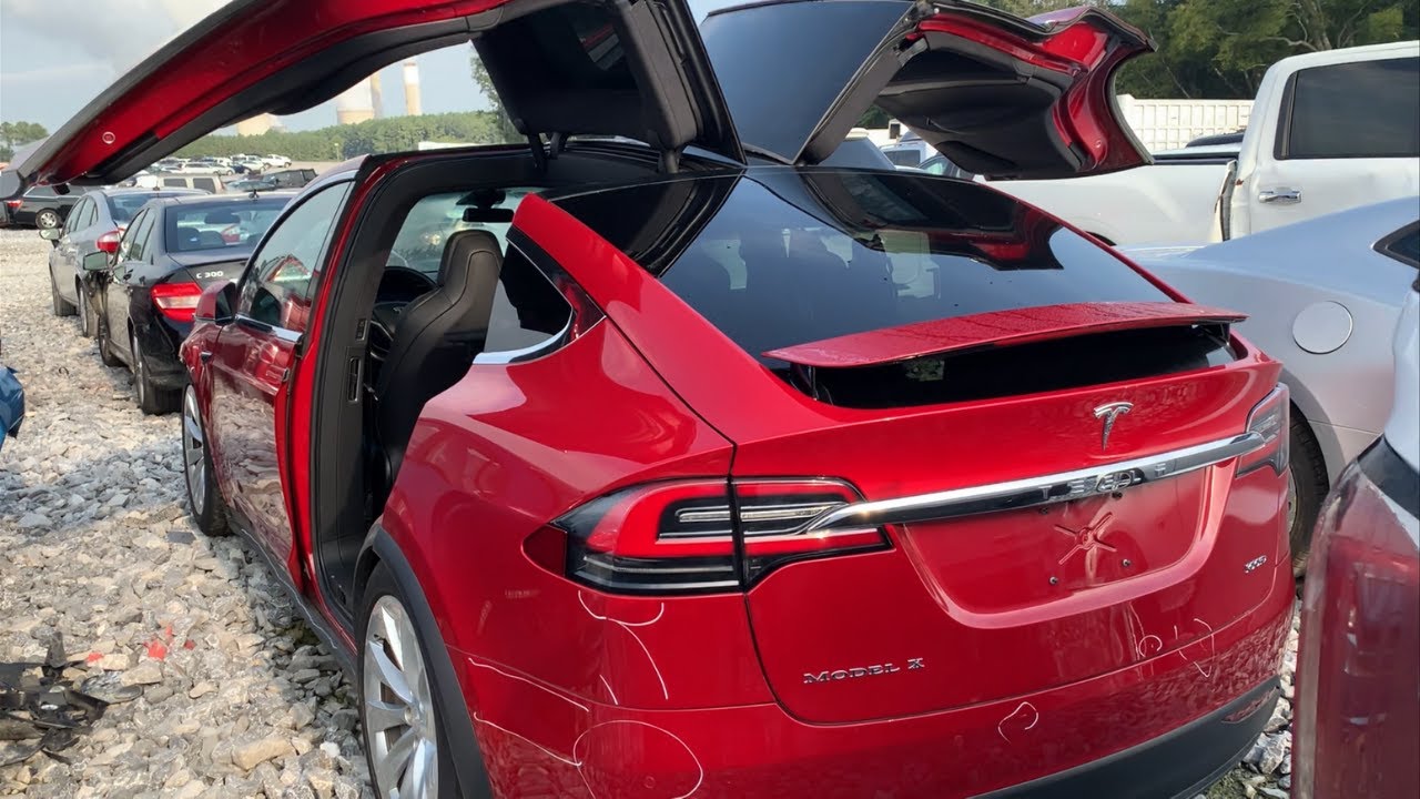 Copart Walk Around $9000 CHEAP TESLA MODEL X!
