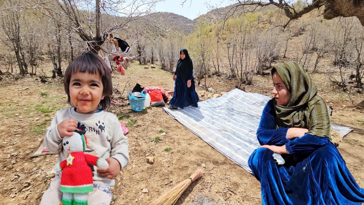 Escape to the Unknown: Medina and Elna's Sudden Shelter Change from Shahab's Grip