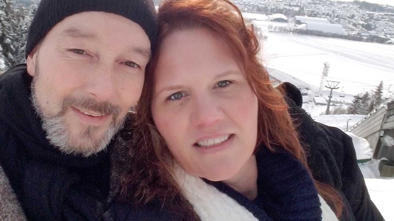 Pen-Pals Fall In Love With Each Other After 32 Years