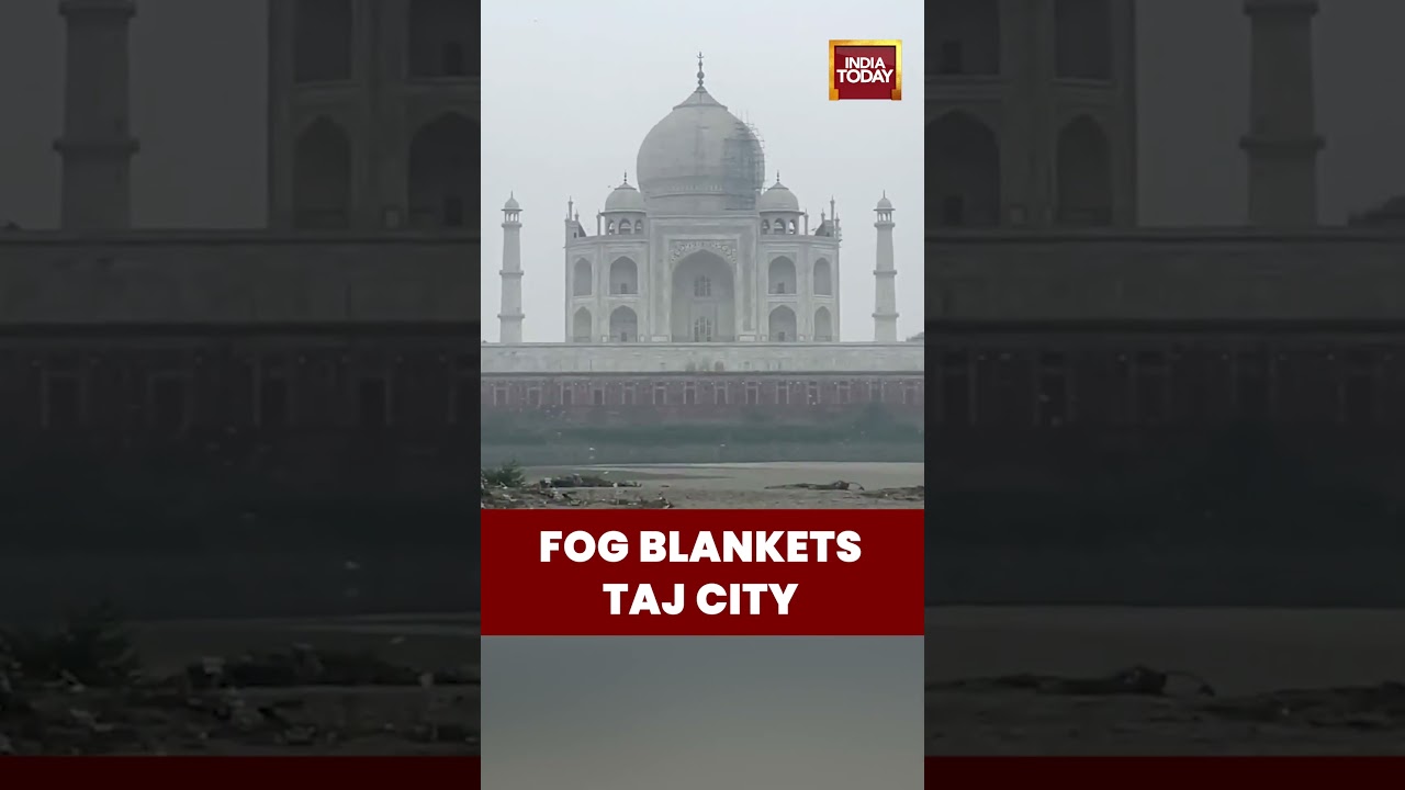 Uttar Pradesh: Dense Fog Envelops Agra, Taj Mahal Area Shrouded in Low Visibility