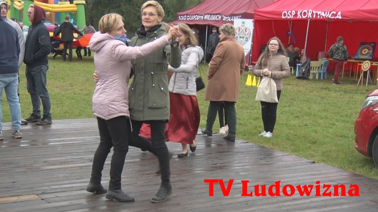 Tak ładnie do TAŃCA grają muzykanci od GARWOLINA ~ KORYTNICA słynęła z dużych ZABAW !