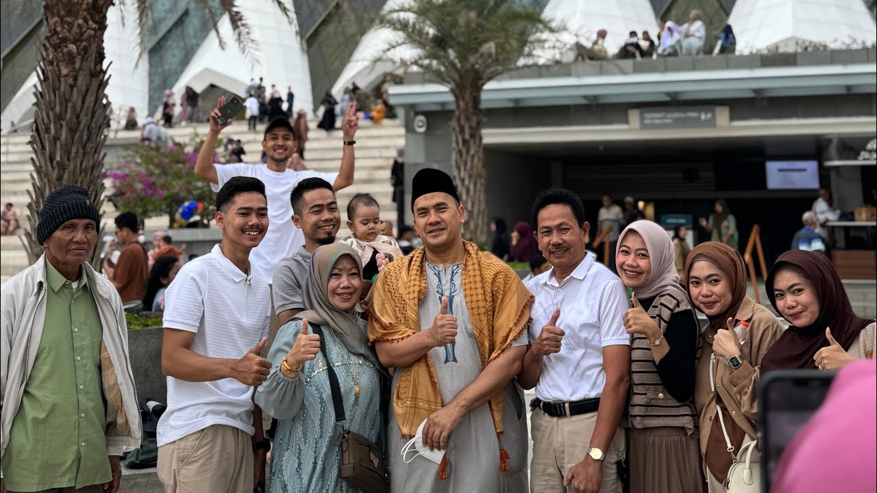 PERJALANAN MUDIK KERUMAH ALMARHUMAH ISTRIKU! SUASANA MASJID Masjid Jami' Al-Jabar SAAT LEBARAN !