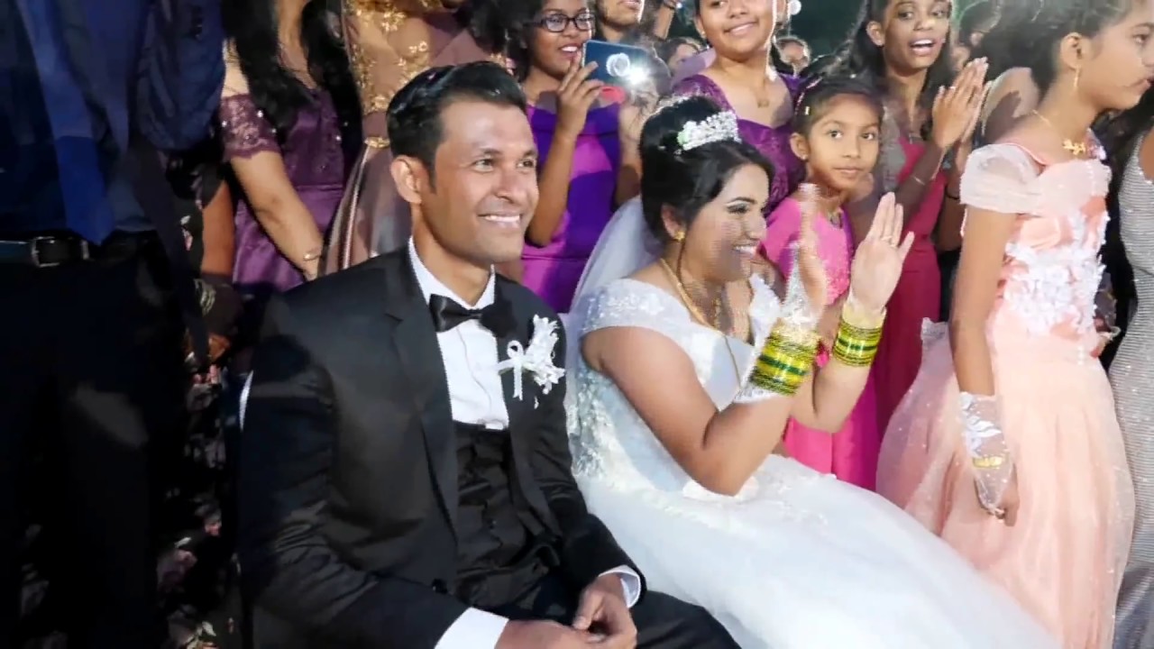 Wedding surprise dance