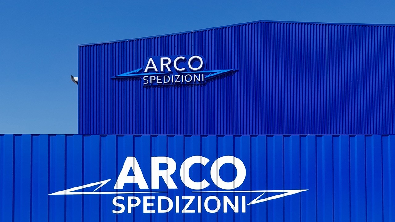 Arco Spedizioni S.p.A. - We have been carefully transporting your work for 50 years