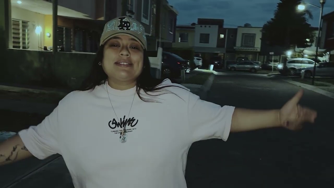 Olvido - Sureck LM Ft. Abril Mancilla , La Santa Calle (Video Oficial)