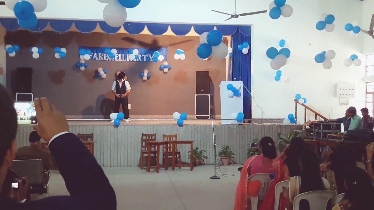Tribute to SRK in MJ5 style from I.I.E.M Students