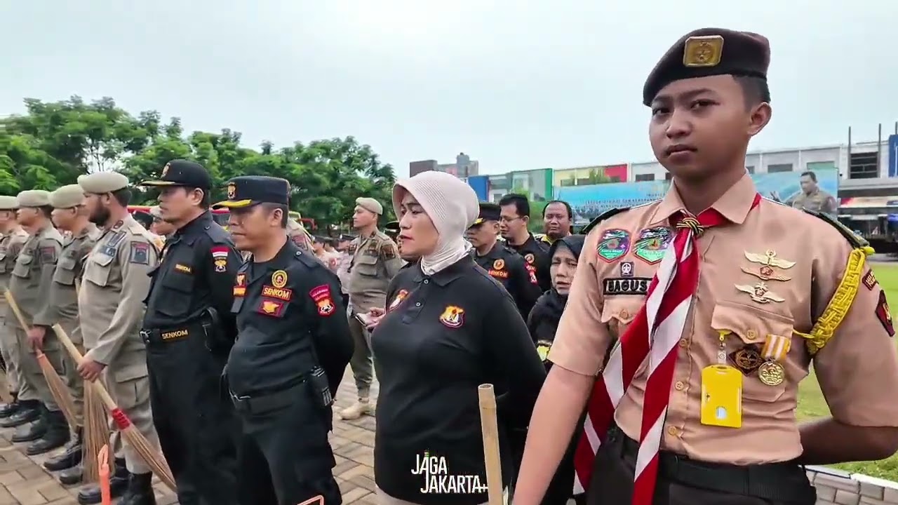 Apel dan Kurvey Bersama TNI dan Pemerintah Daerah Kota Tangerang di Pasar Babakan.