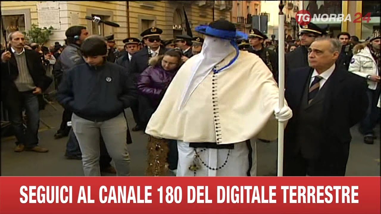 TARANTO ASTA PROCESSIONI PER I RITI DELLA SETTIMANA SANTA