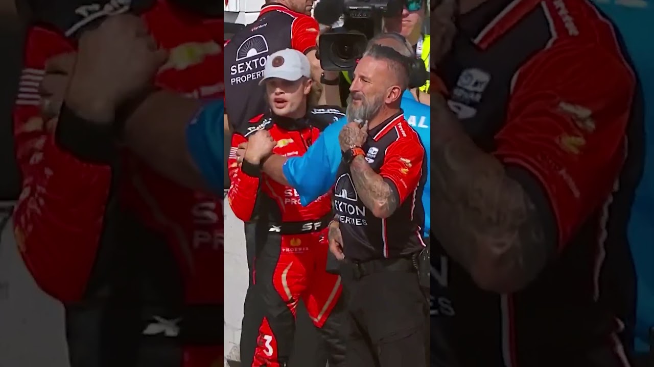 Santino Ferrucci confronts Kyle Kirkwood in Detroit 😠