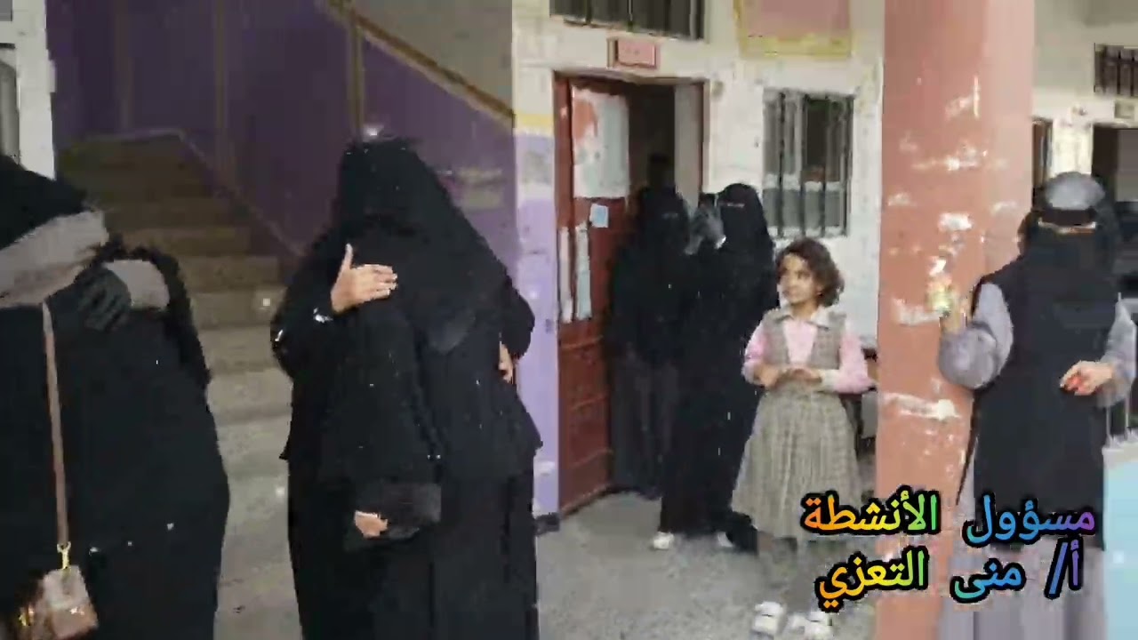 استقبال حافل لأوائل الطالبات في المدرسة