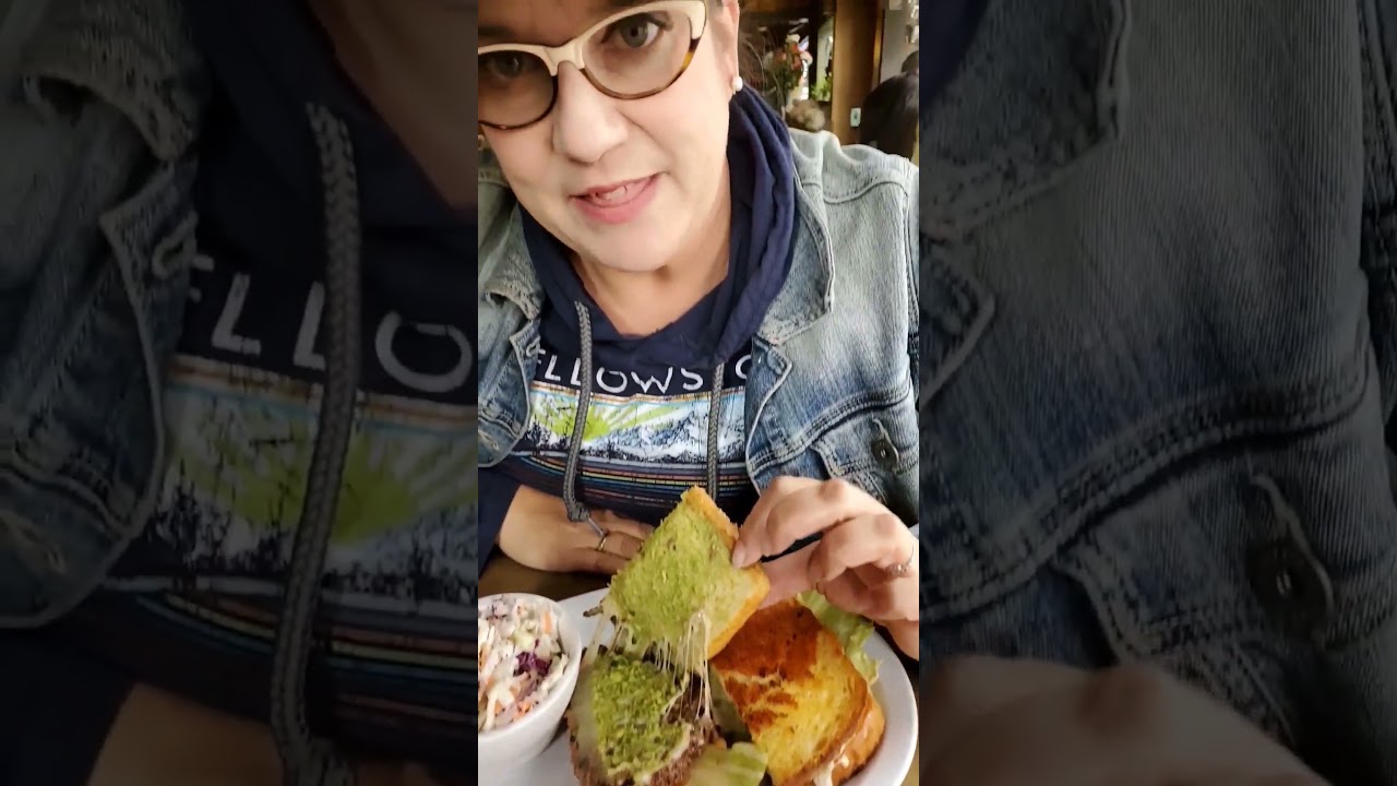 Eat at The Lumber Mill in Idyllwild, CA #travel #roadtrip #food review