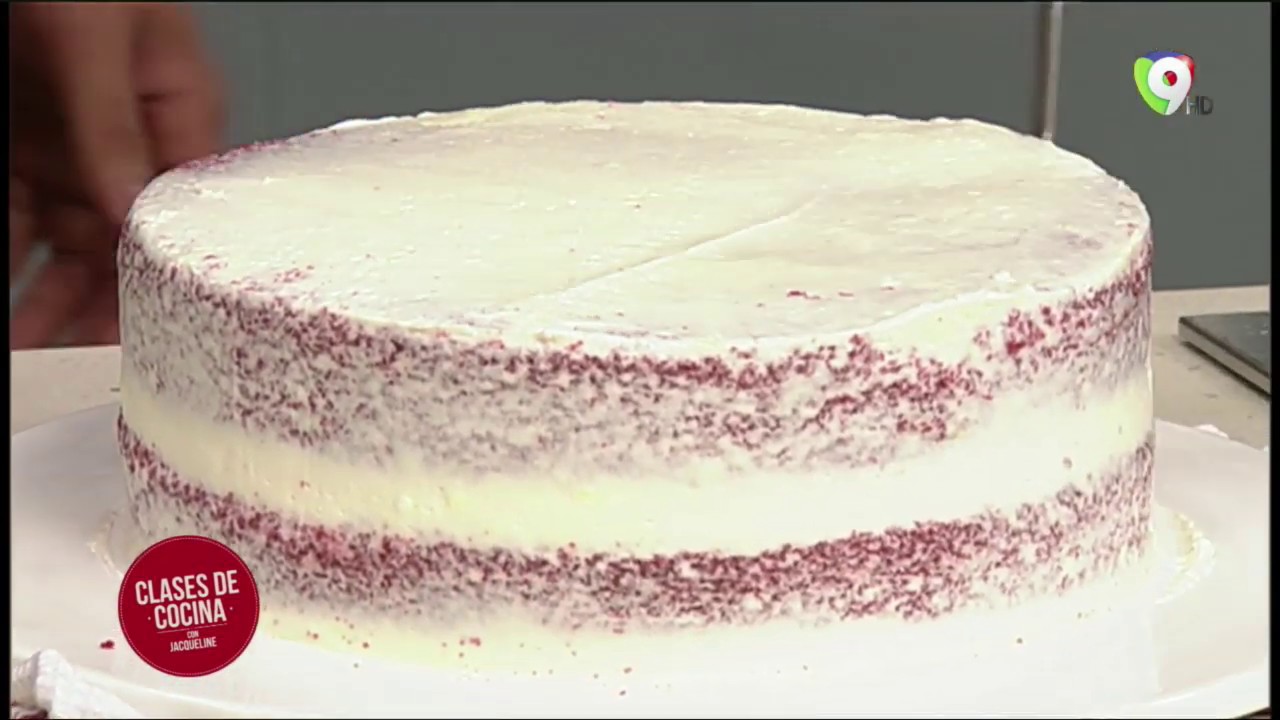 Hoy en Clases de cocina  Red Velvet relleno de caramelo y Chocolate 2/2