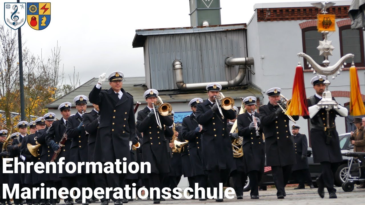 Einmarsch Ehrenformation Marineoperationsschule 