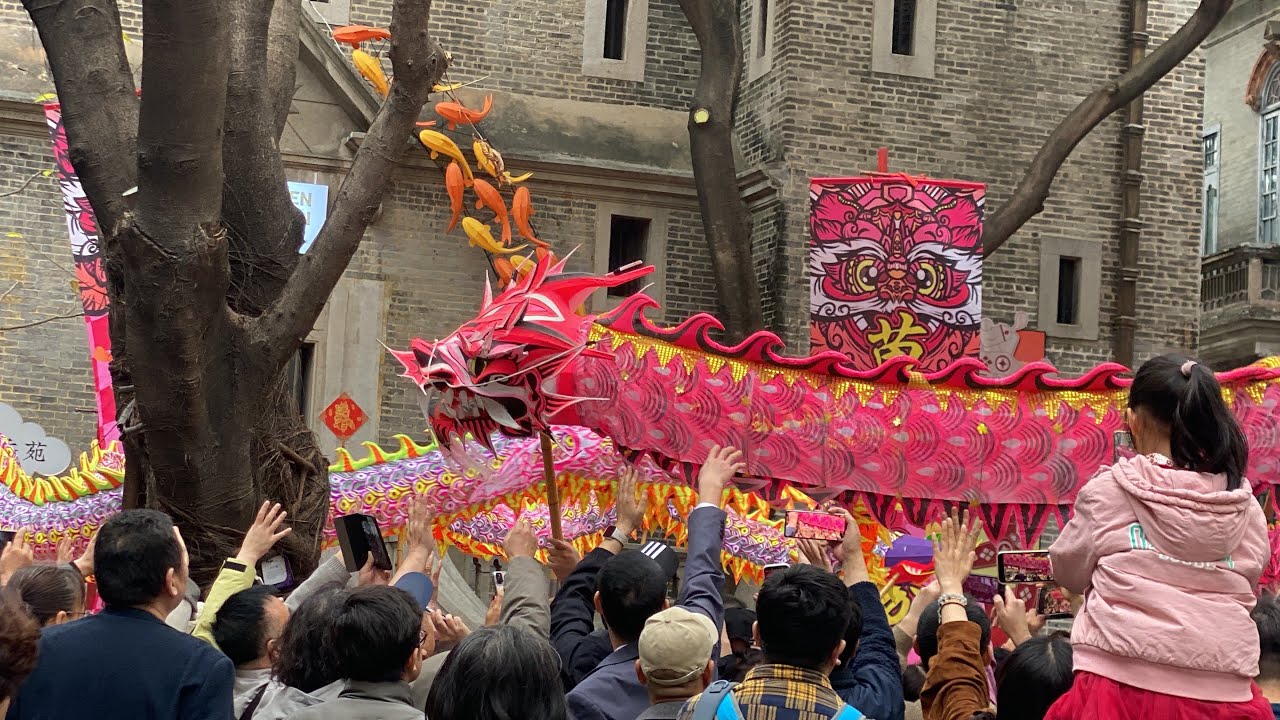 佛山岭南天地大年初一舞龙舞狮精彩表演 #春节  #舞龙 #舞狮 #传统文化 lion dance canton 