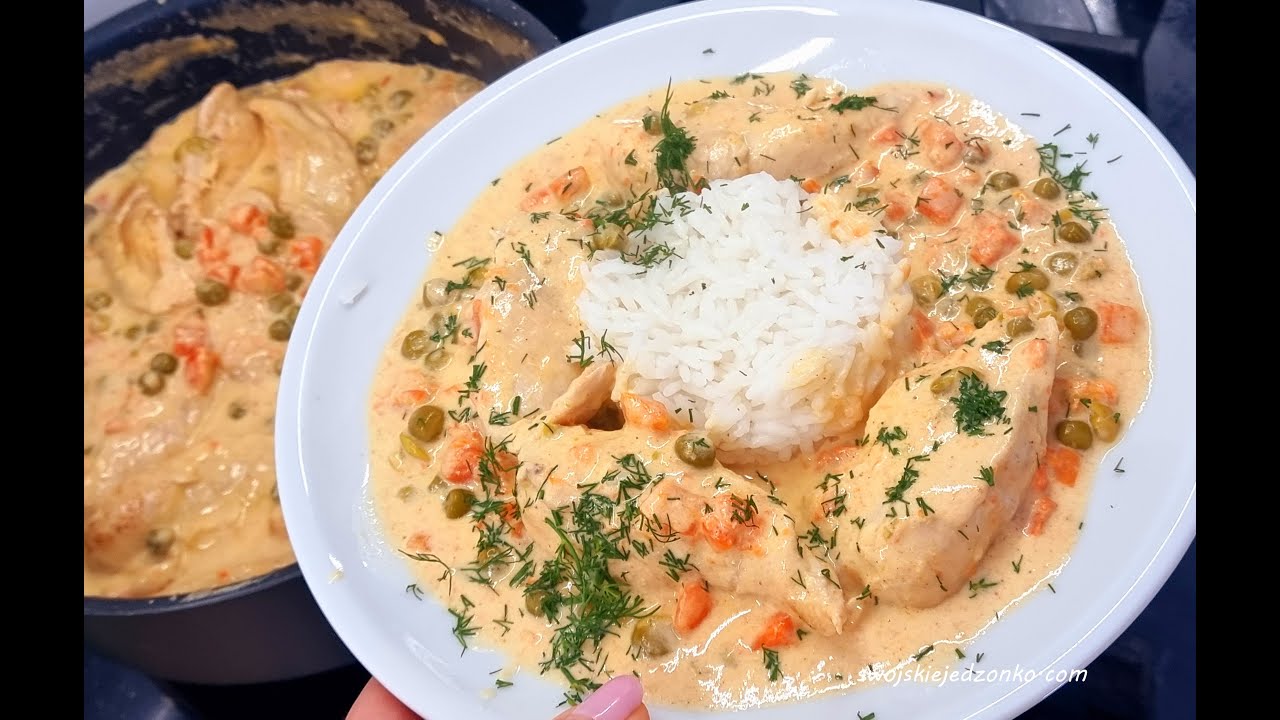 Kurczak z marchewką i groszkiem w kremowym sosie, prosty przepis na obiad #kurczak #naobiad