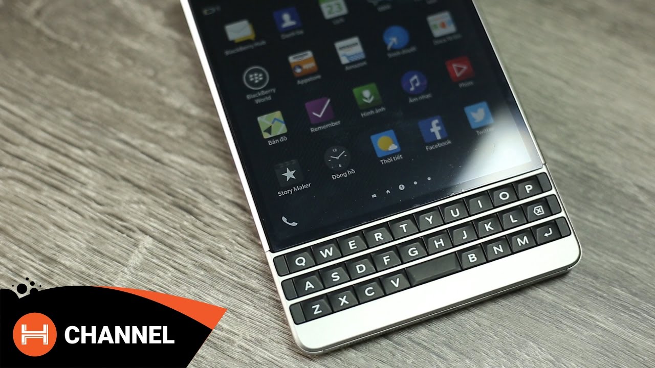 H-Channel | Mở hộp BlackBerry Passport SE: Phong độ tức thời, đẳng cấp mãi mãi.