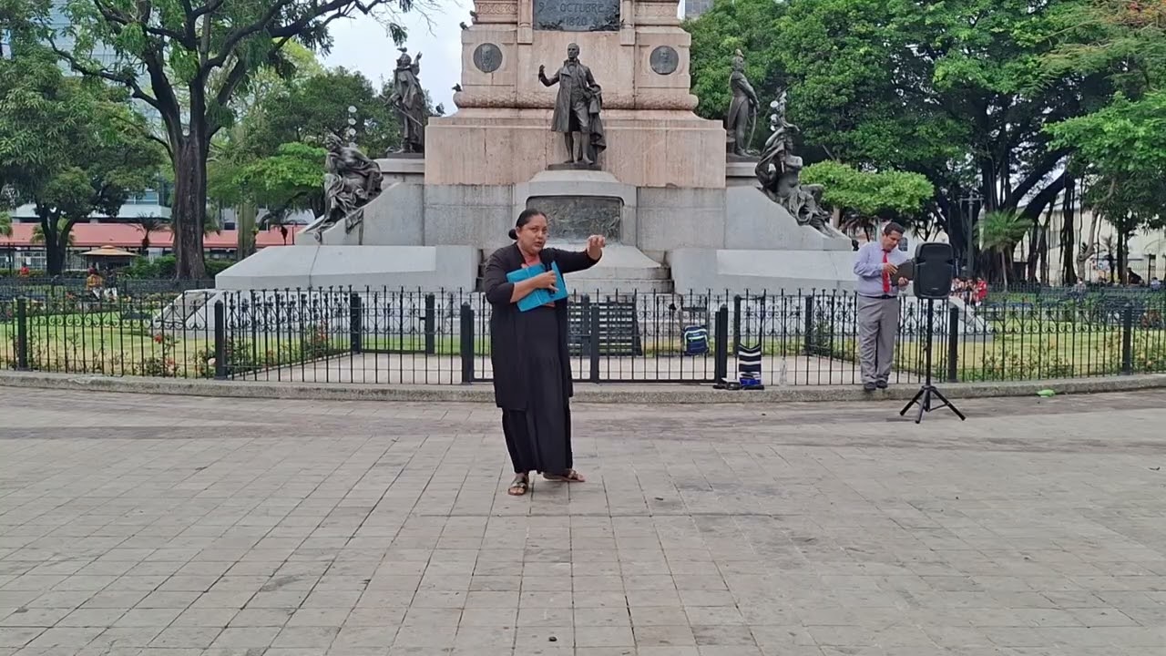 Sólo Cristo puede llevar tus cargas. 