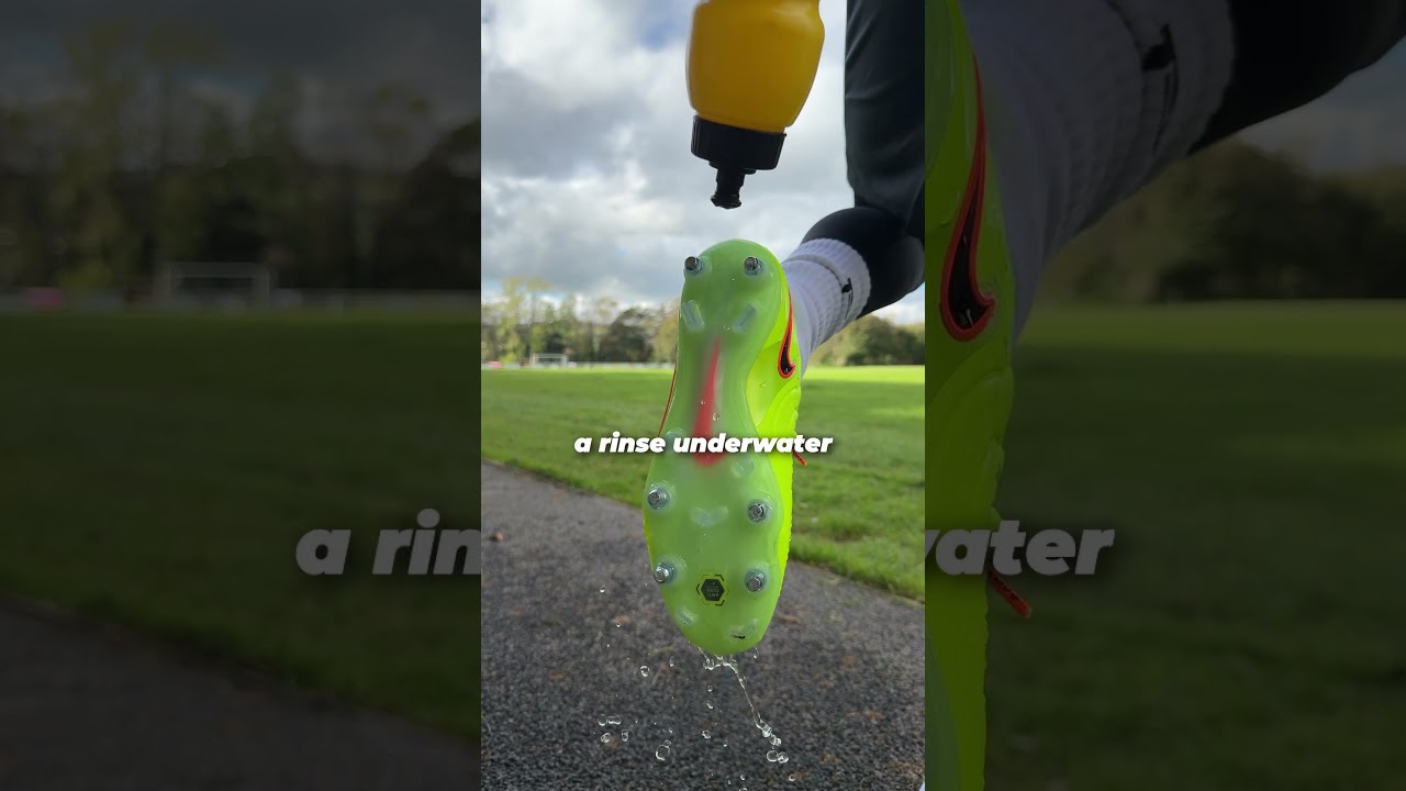 Does Nike Anti-Clog Work? 🌧️🤔 #football #footballboots #footballplayer #footballer #nike