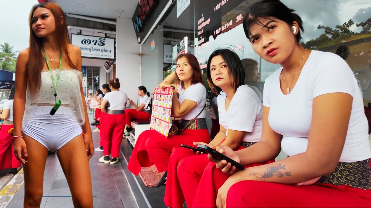 🇹🇭 [4K] Beach Road and Second Road full massage shops tour - Pattaya Thailand June 2025