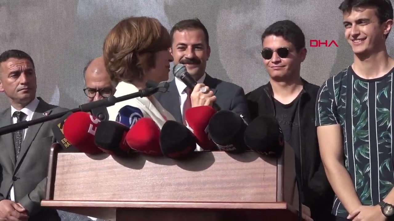 Eskişehir’in ilk kadın başkanı Ünlüce, görevine başladı