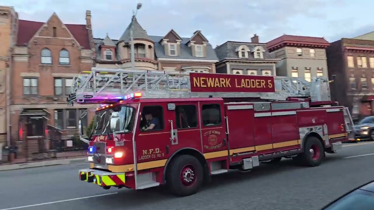 Newark Nj Fire Department ENGINE 10 - Ladder 5 Responding 4-12-24