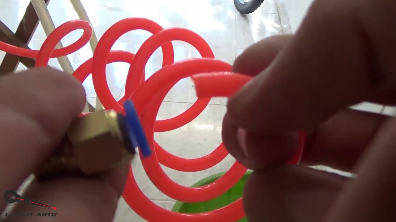 Instalación física de la maquina de corte y grabado laser LA-4040 de 50 watts