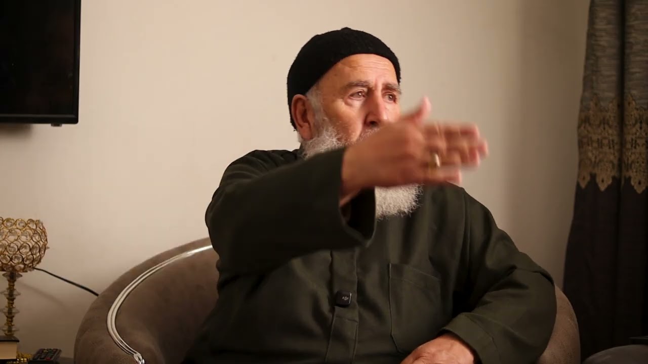 ( ١ ) على من يجب الصوم ؟