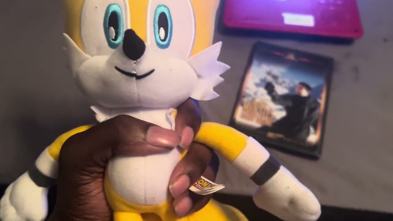 Tails Watches The MGM DVD 1998 Logo (Ft. Disney 2011 Logo)