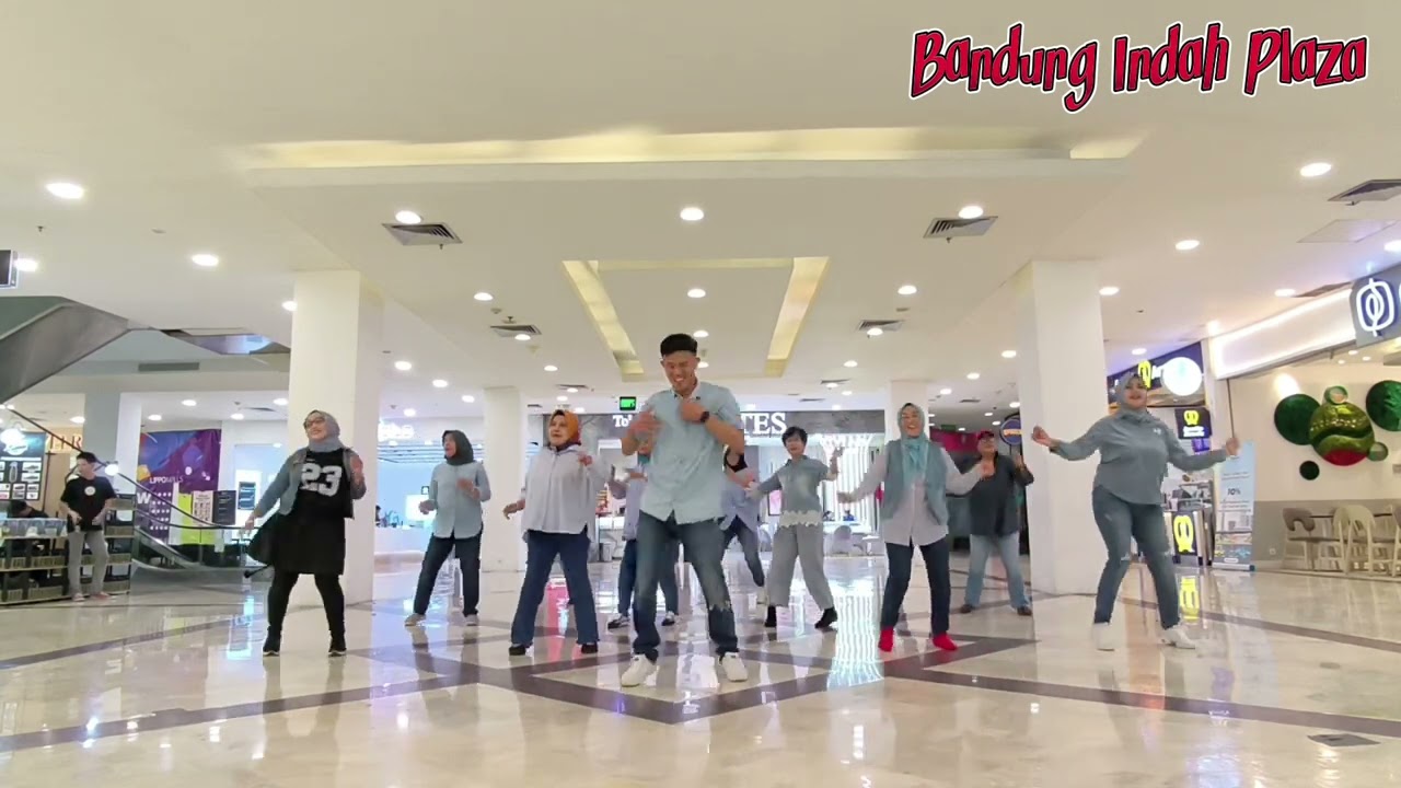 Sugar Bunch Line Dance | Demo By C - Liners