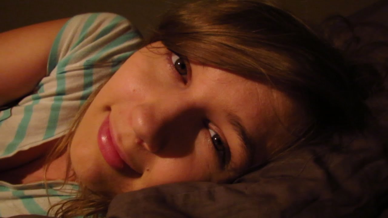 [ASMR EN ESPAÑOL] Roleplay Novia: Quedándote Dormido/a (besos, 